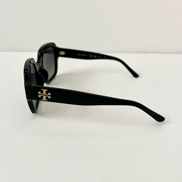Tory Burch TY7143U Oversize Sunglasses - Picture 5 of 7